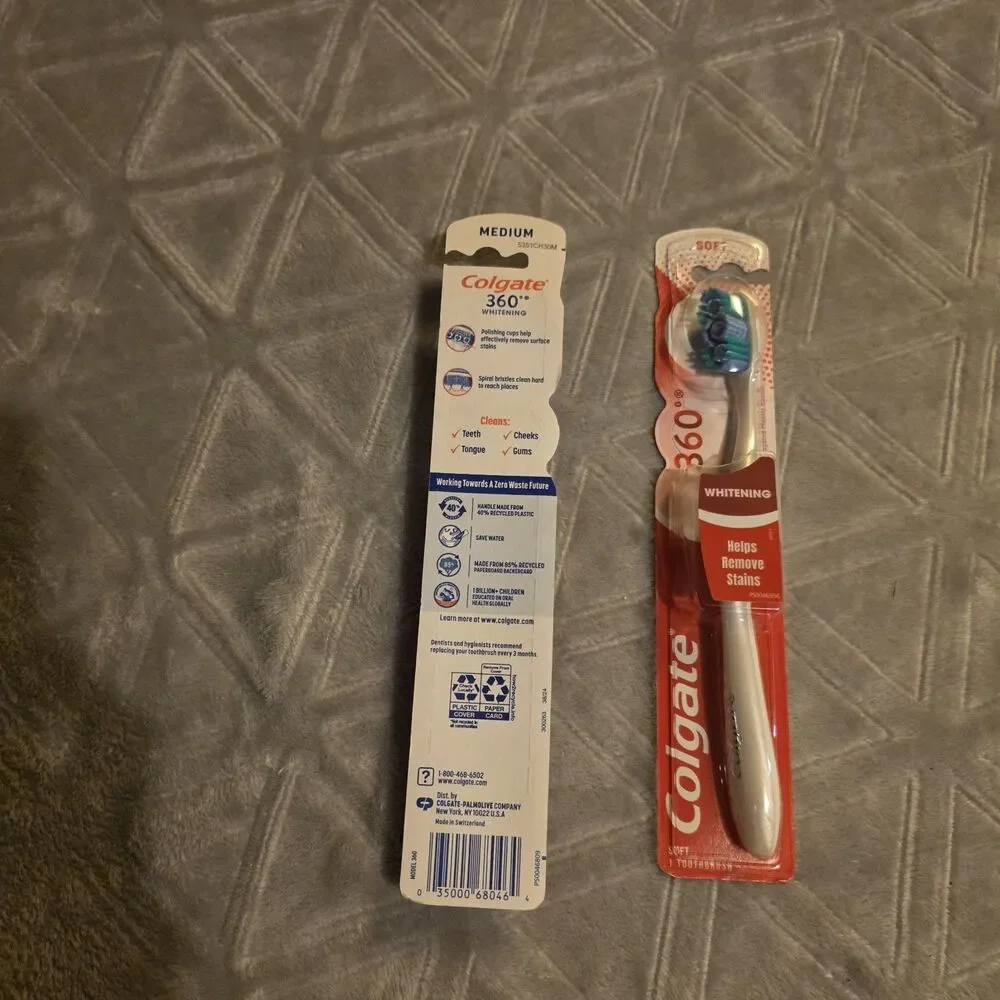 Colgate 360° Whitening Manual Toothbrush, Soft Nylon Bristles White/Blue/Green